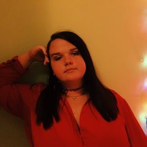 Meet your Posher, Becca